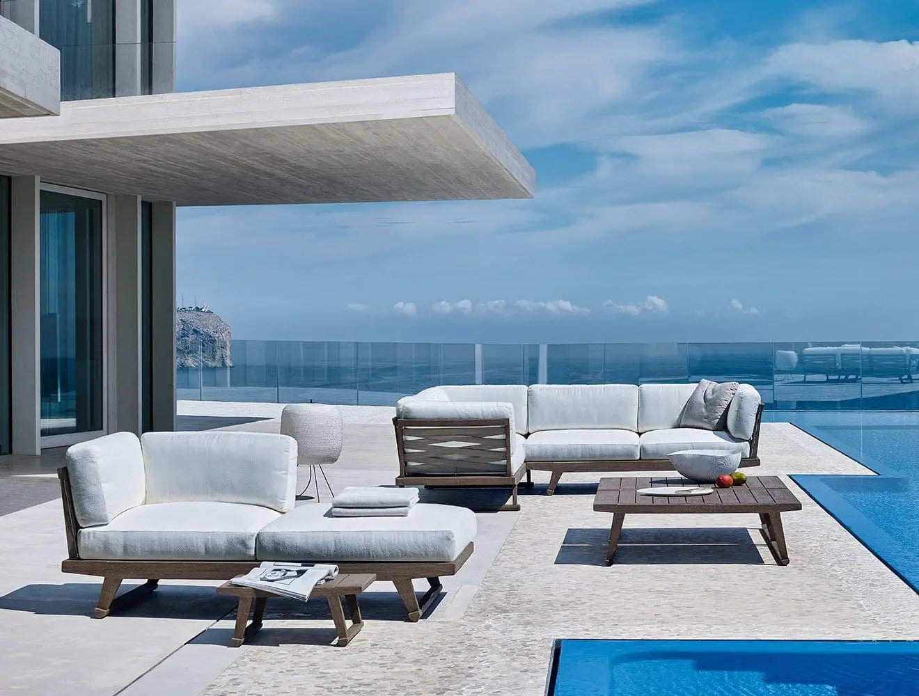 Gio Sofa | B&B Italia | JANGEORGe Interior Design