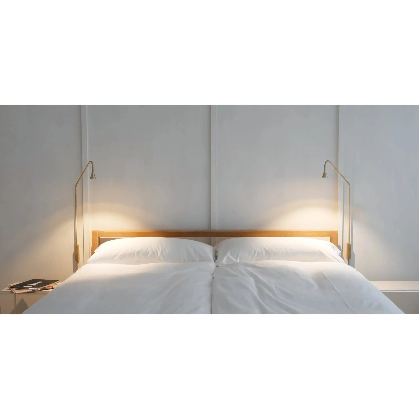 Austere - Wall Lamp Trizio21