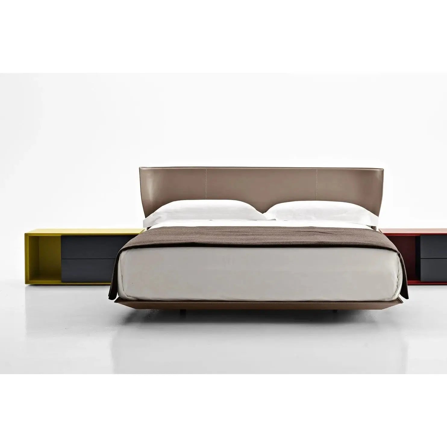 Alys Bed | B&B Italia | JANGEORGe Interior Design