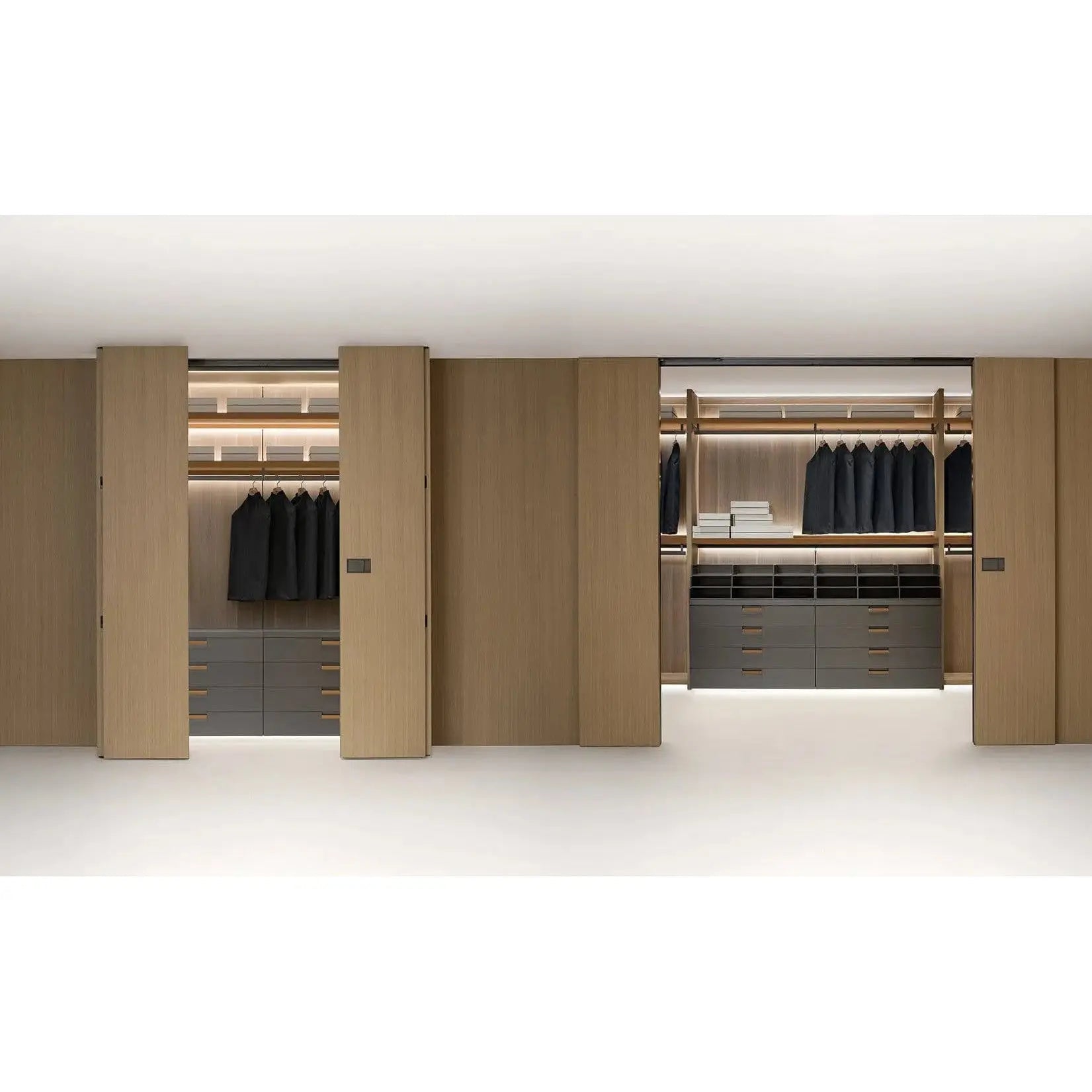 Backstage Wardrobe | B&B Italia | JANGEORGe Interior Design