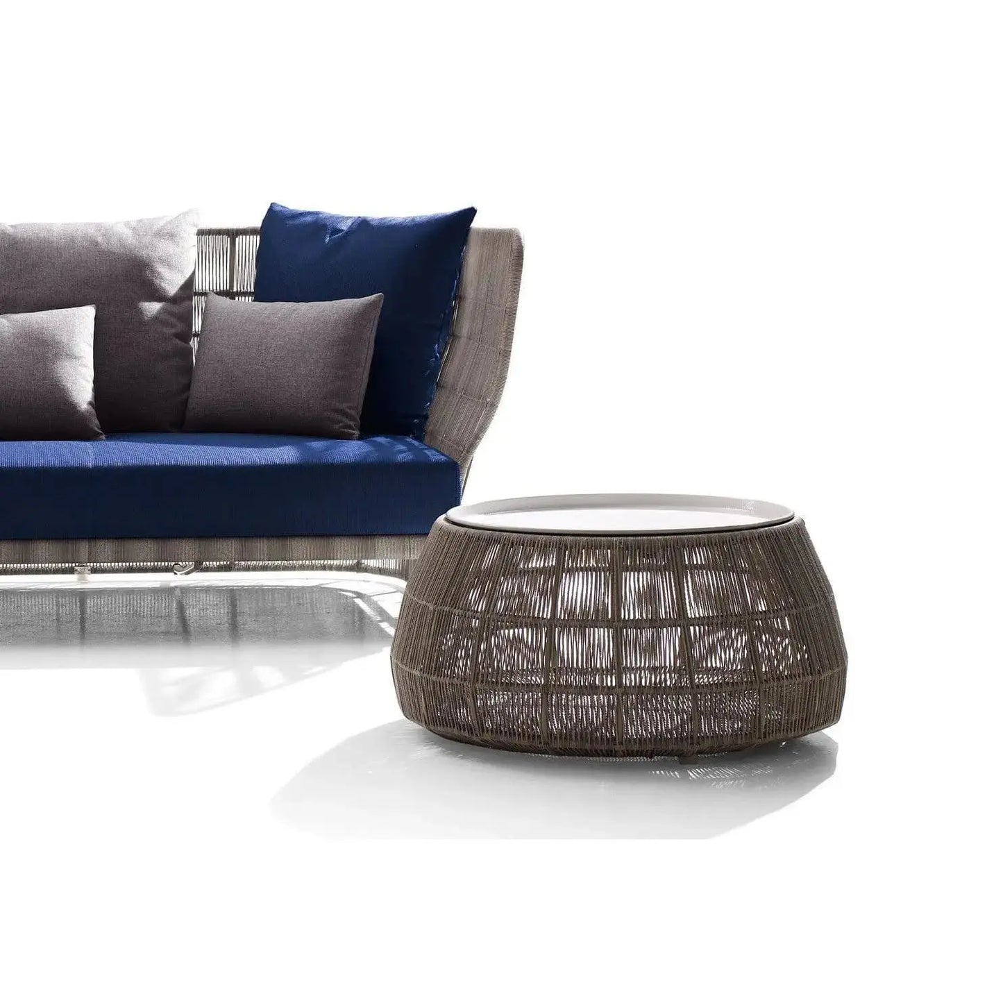 Canasta '13 Small Table | B&B Italia | JANGEORGe Interior Design