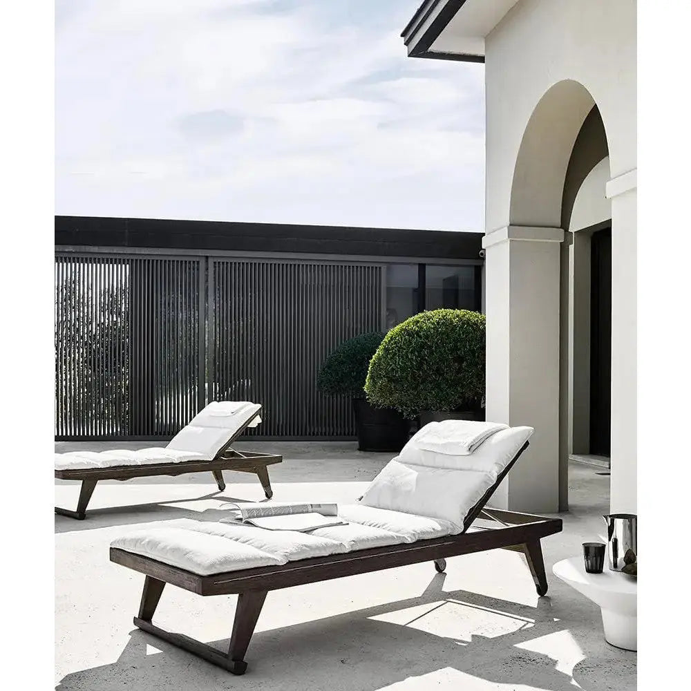 Gio Chaise Longue | B&B Italia | JANGEORGe Interior Design