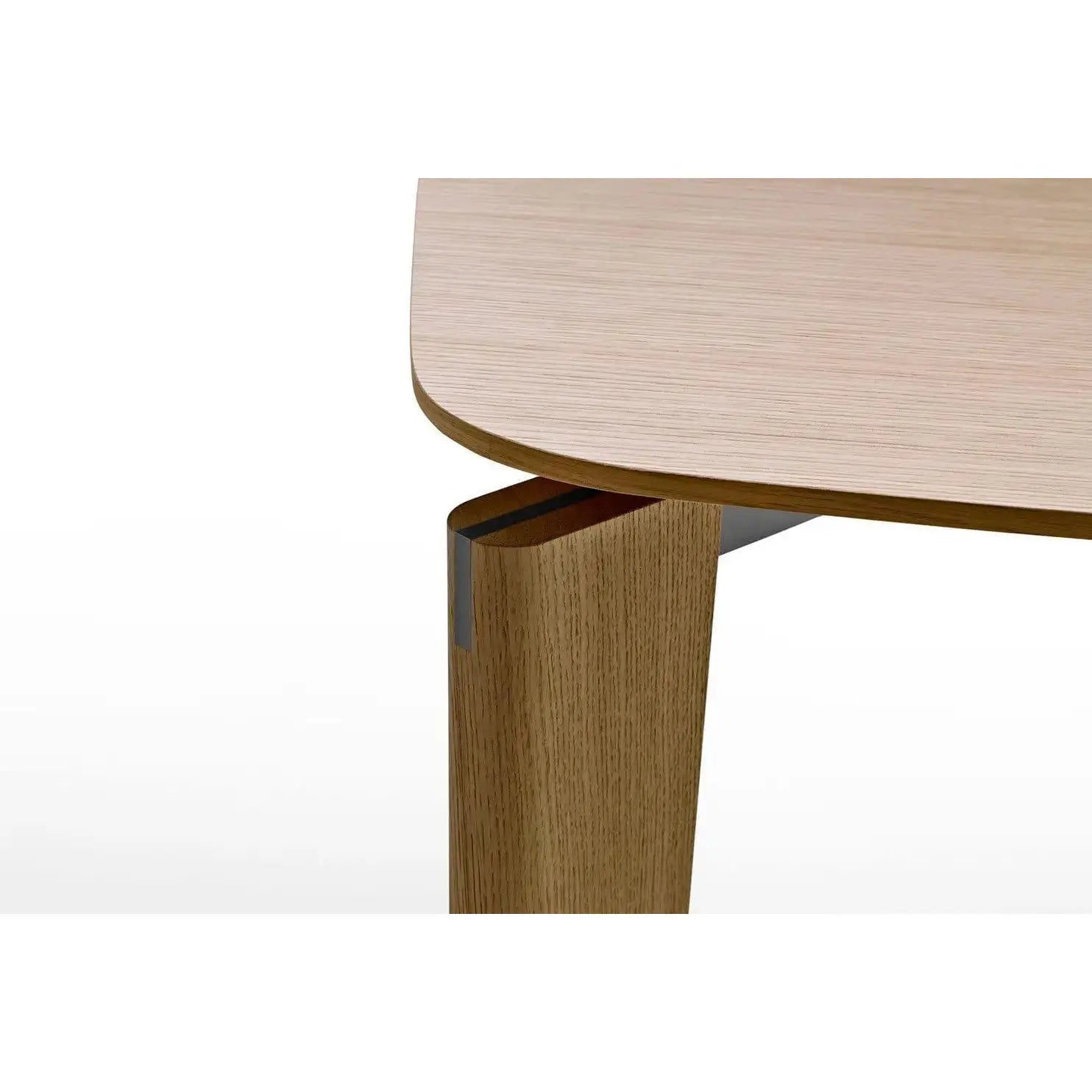 Oskar Table | B&B Italia | JANGEORGe Interior Design