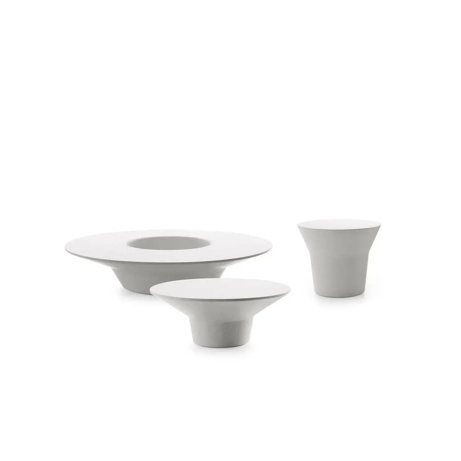 Springtime Small Tables | B&B Italia | JANGEORGe Interior Design