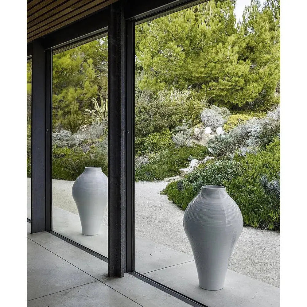 White Collection Vase | B&B Italia | JANGEORGe Interior Design