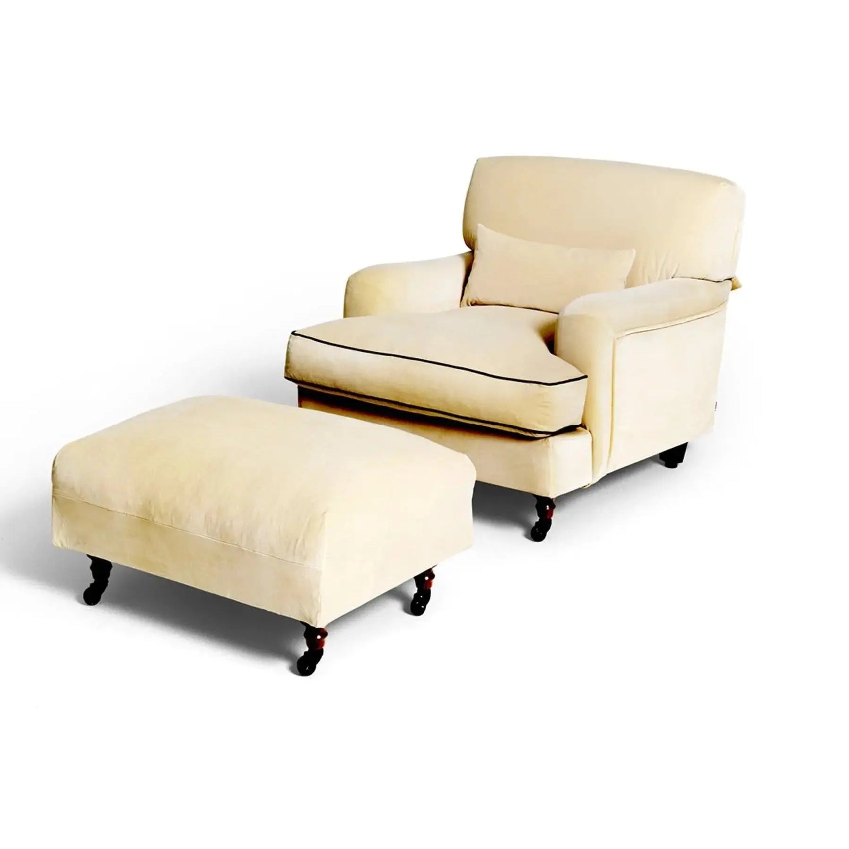 Raffles - Armchair | DePadova | JANGEORGe Interior Design