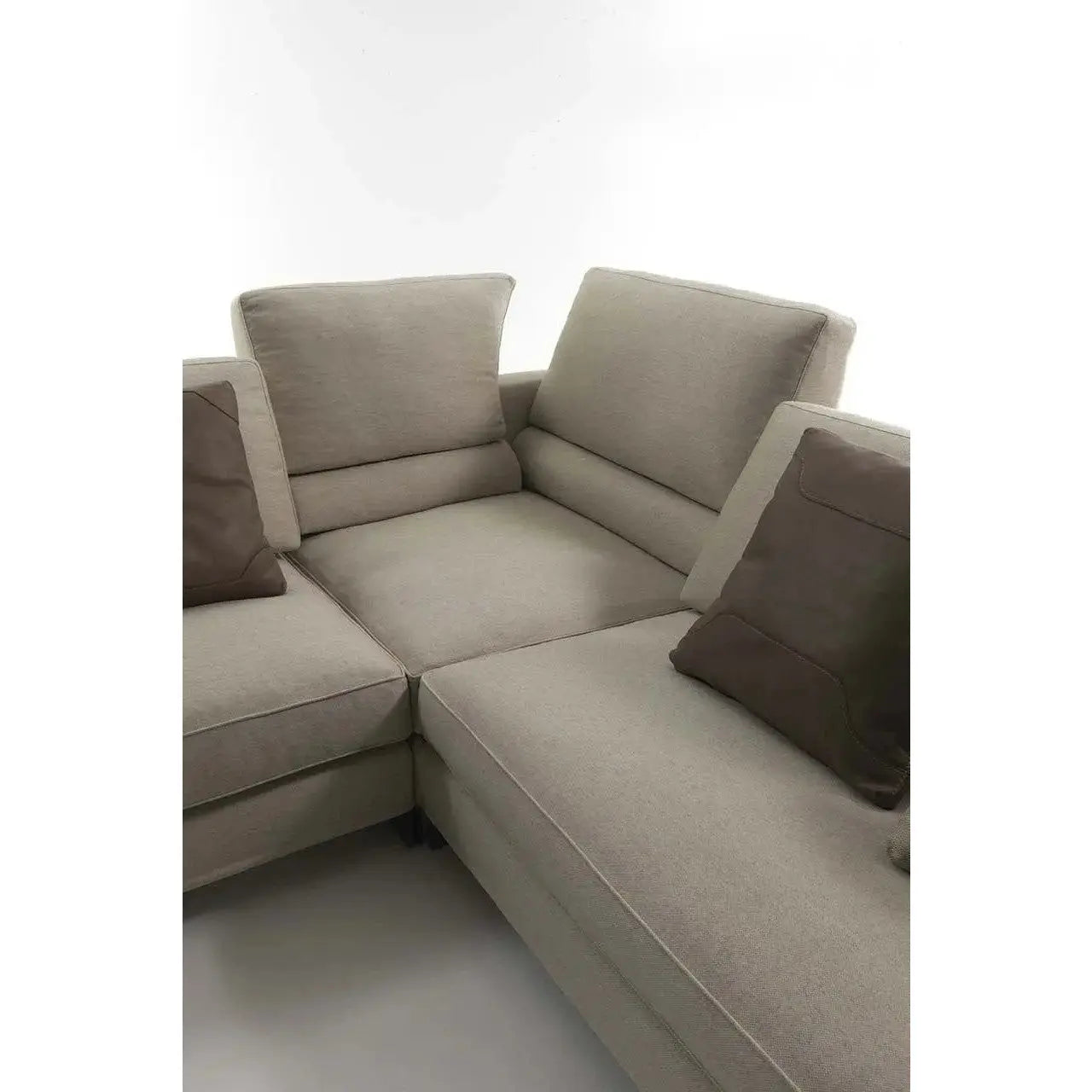 Davis Flat - Sofa | Frigerio | JANGEORGe Interior Design