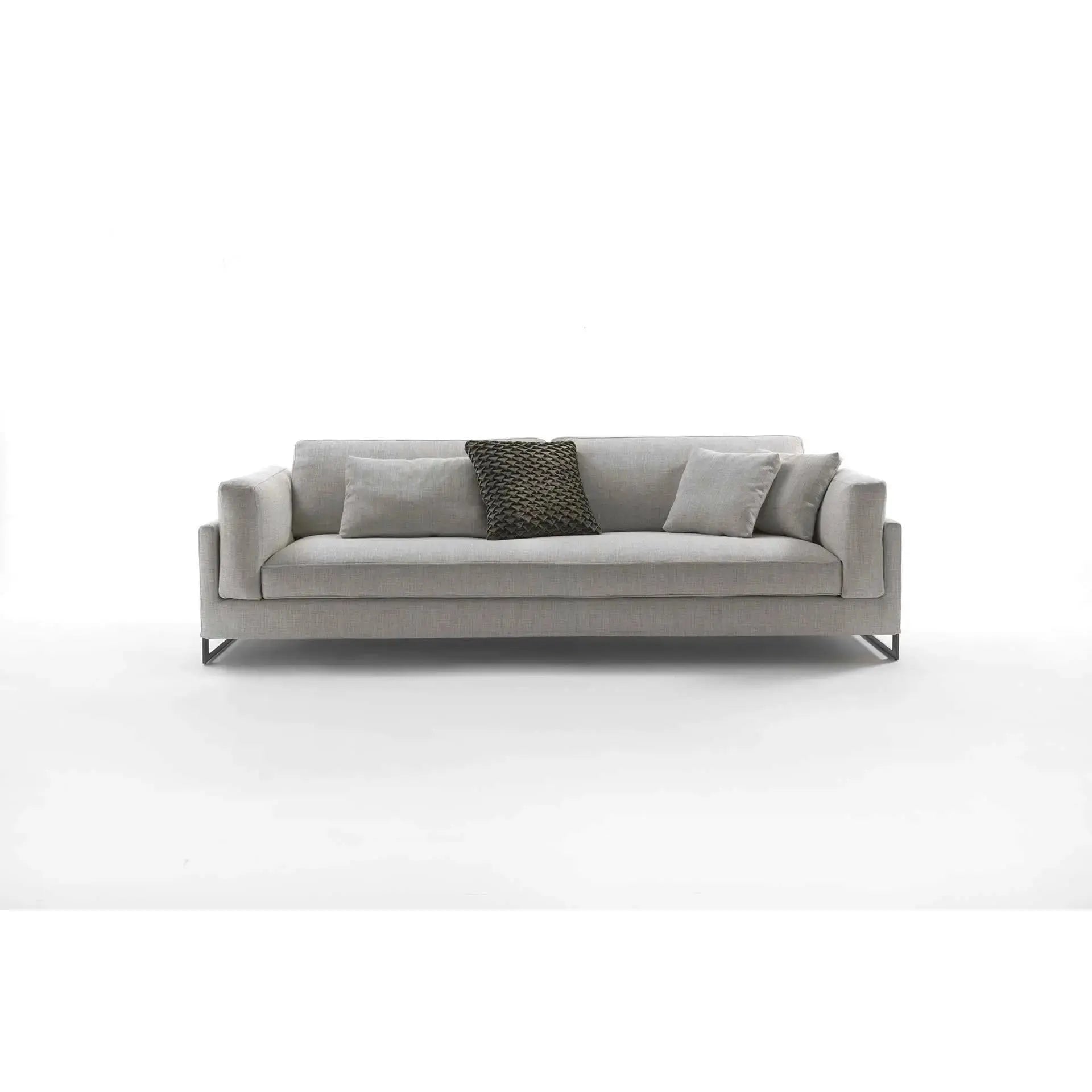 Davis In - Sofa | Frigerio | JANGEORGe Interior Design