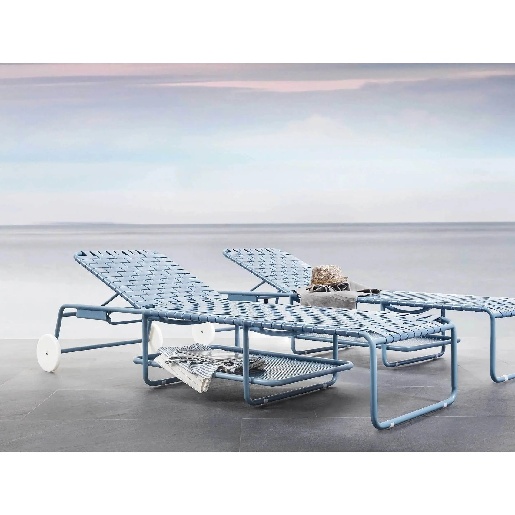 InOut 883 Outdoor Daybed | Gervasoni | JANGEORGe Interior Design
