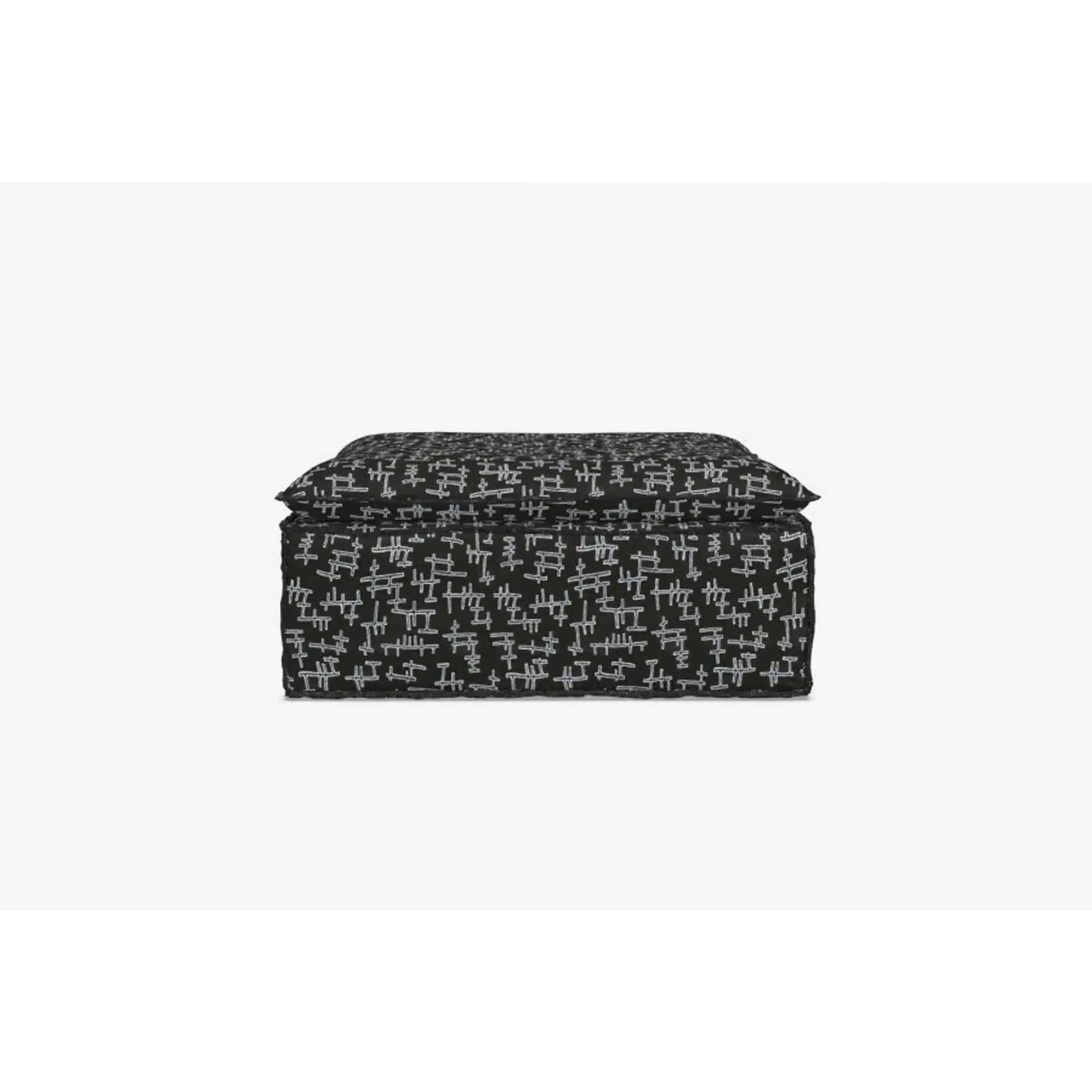 More 08 P Ottoman | Gervasoni | JANGEORGe Interior Design