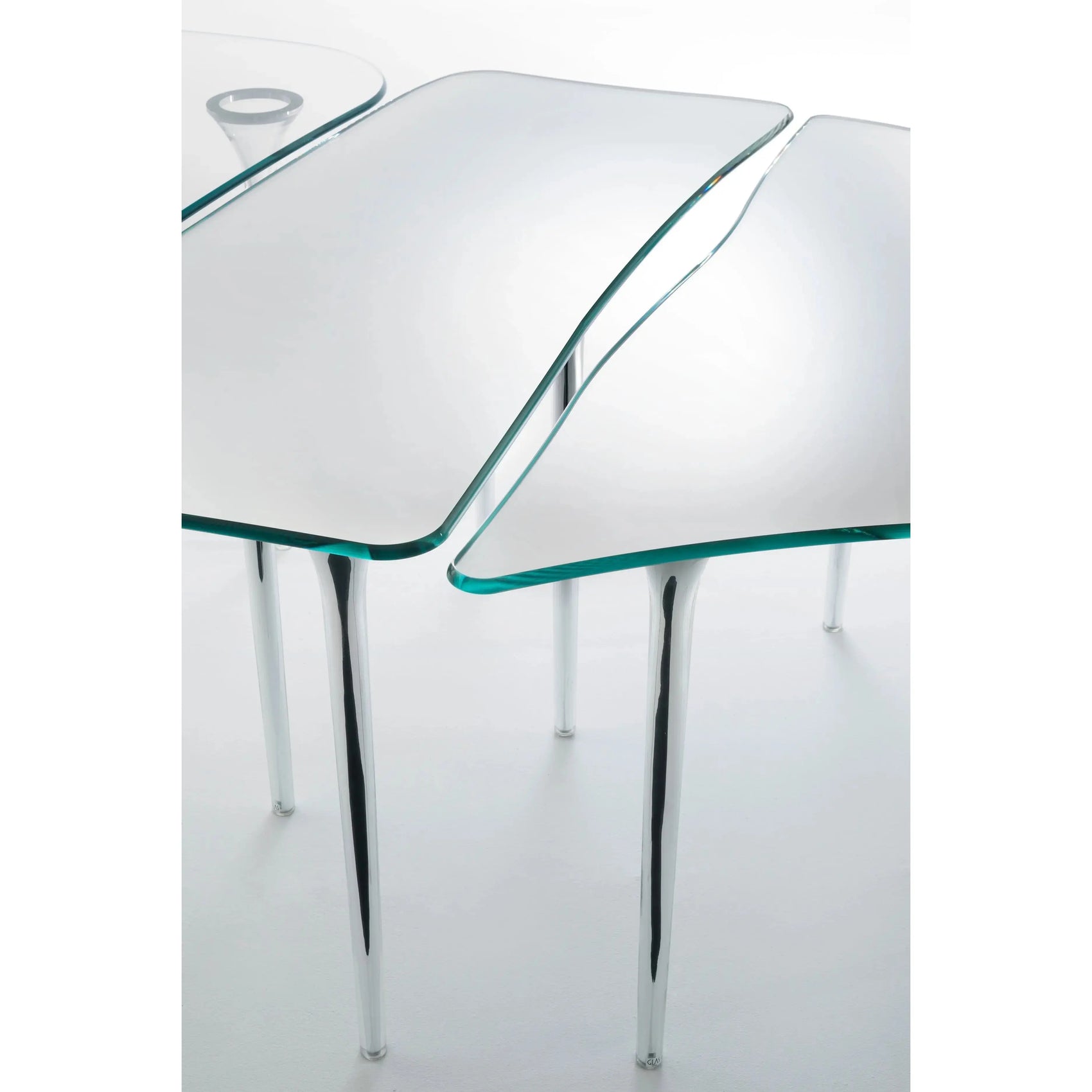 Specchio di Venere Glass Table | Glas Italia | JANGEORGe Interior Design
