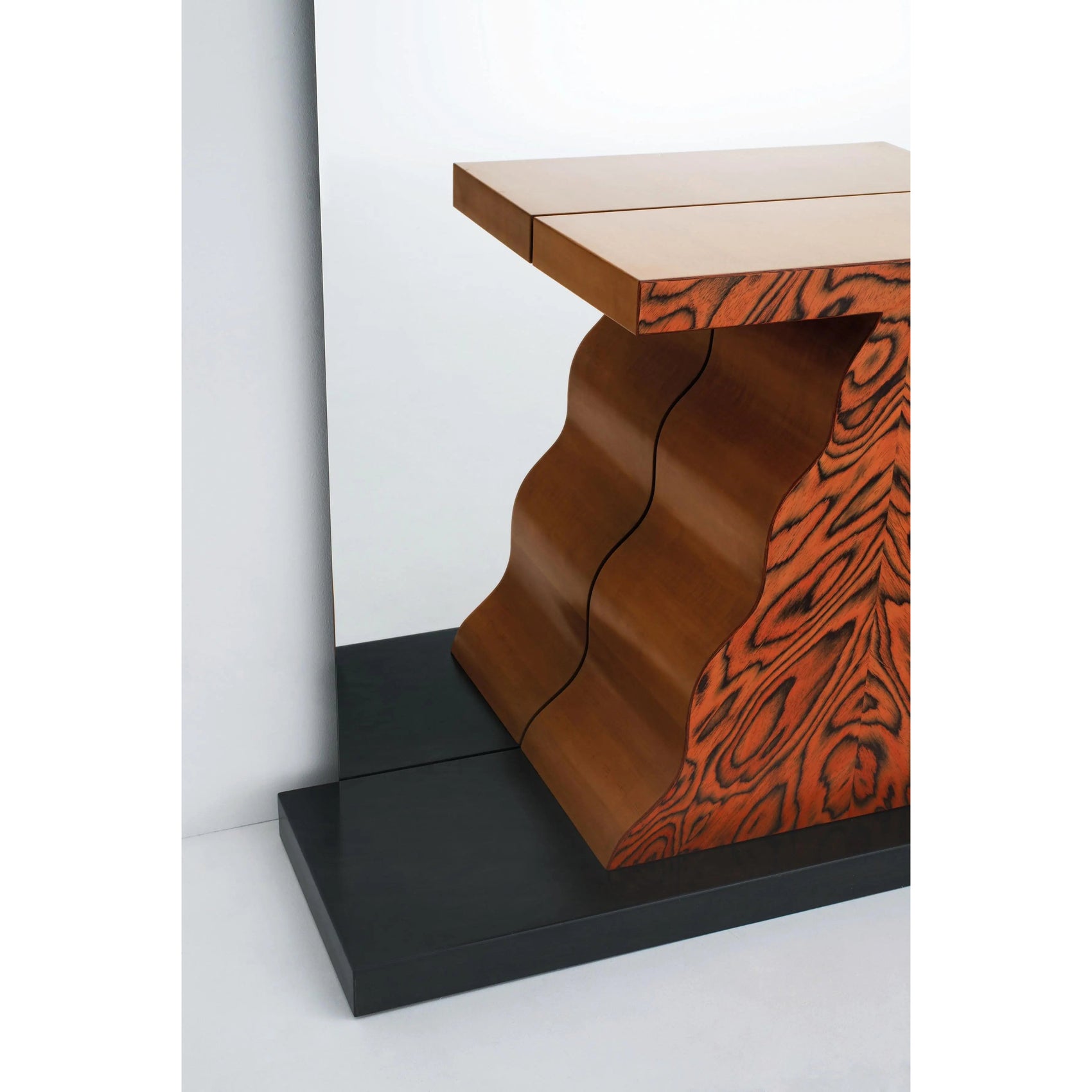 Sybilla Mirror | Glas Italia | JANGEORGe Interior Design