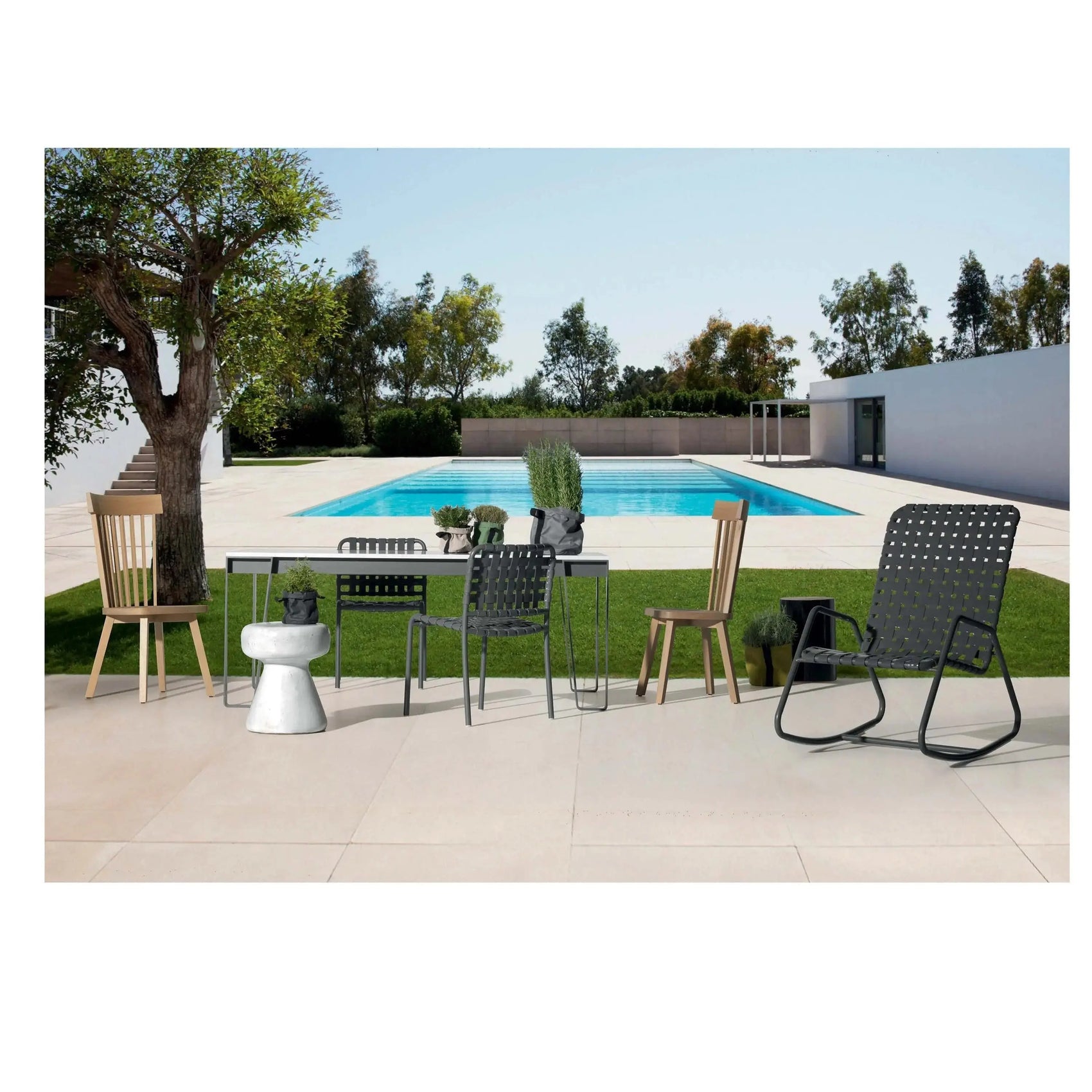 InOut 43 Ceramic Side Table / Ottoman | Gervasoni | JANGEORGe Interior Design