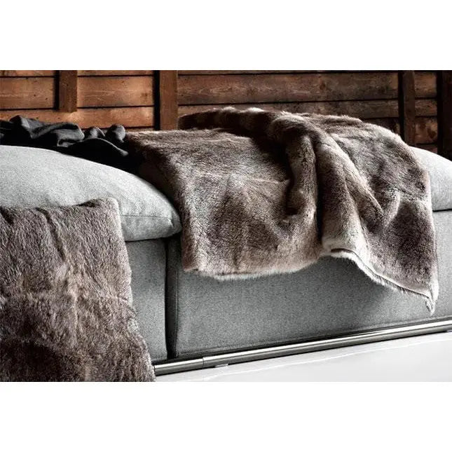 Gregory Blanket | Ivano Redaelli | JANGEORGe Interior Design