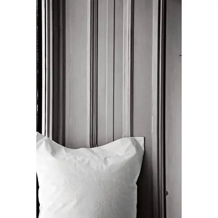 Replay Pair of Sheets | Ivano Redaelli | JANGEORGe Interior Design