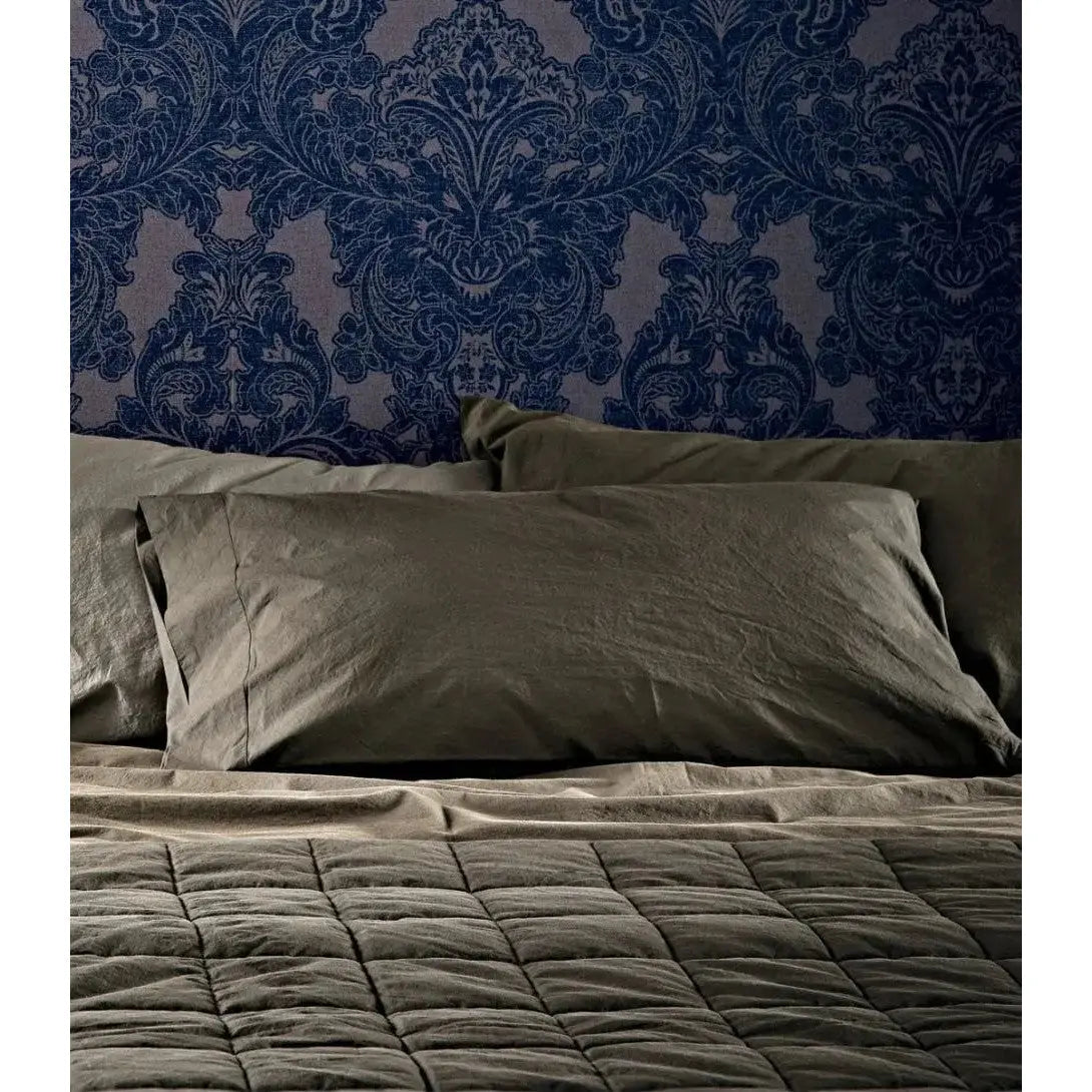 Replay Pair of Sheets | Ivano Redaelli | JANGEORGe Interior Design