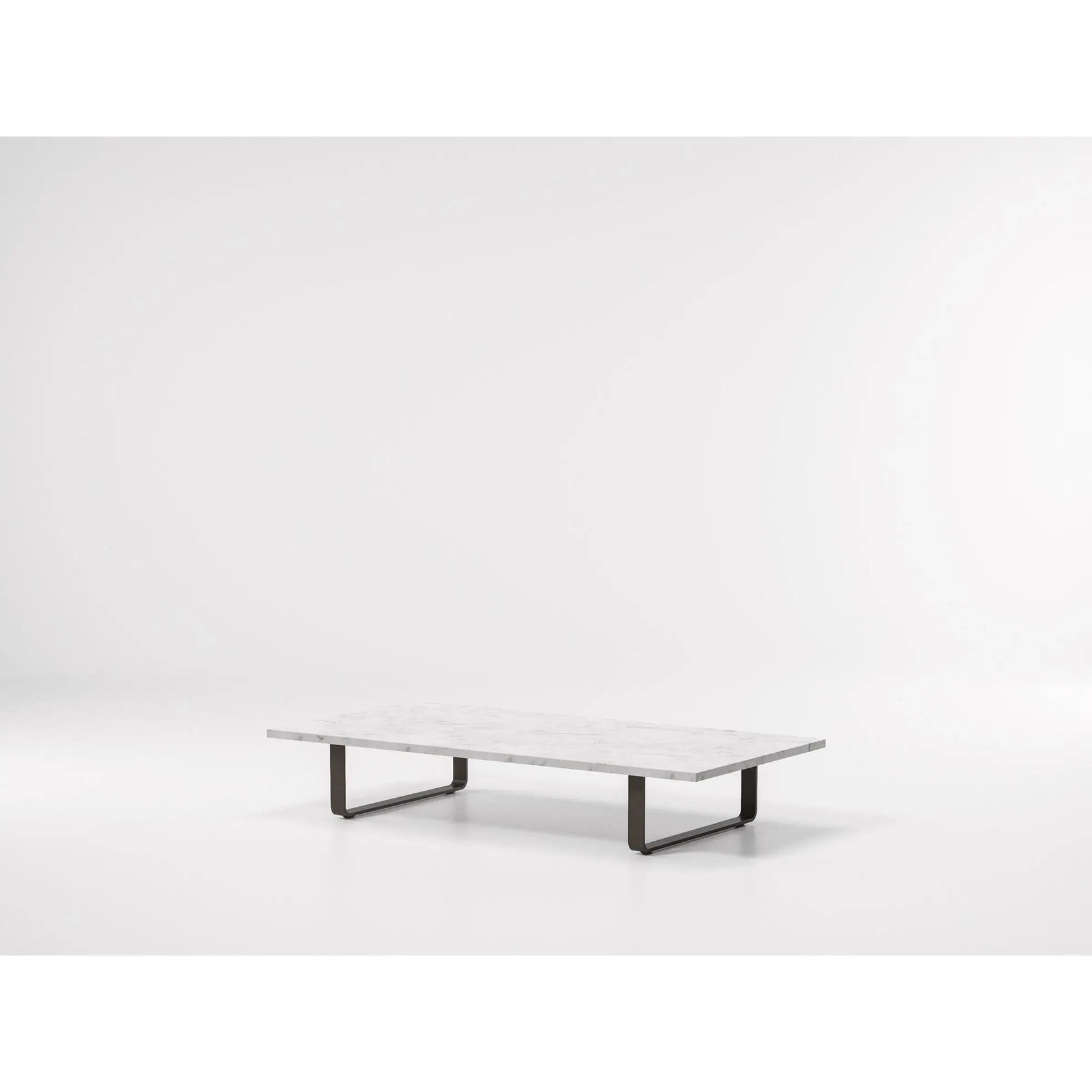 Bitta - Centre table | Kettal | JANGEORGe Interior Design