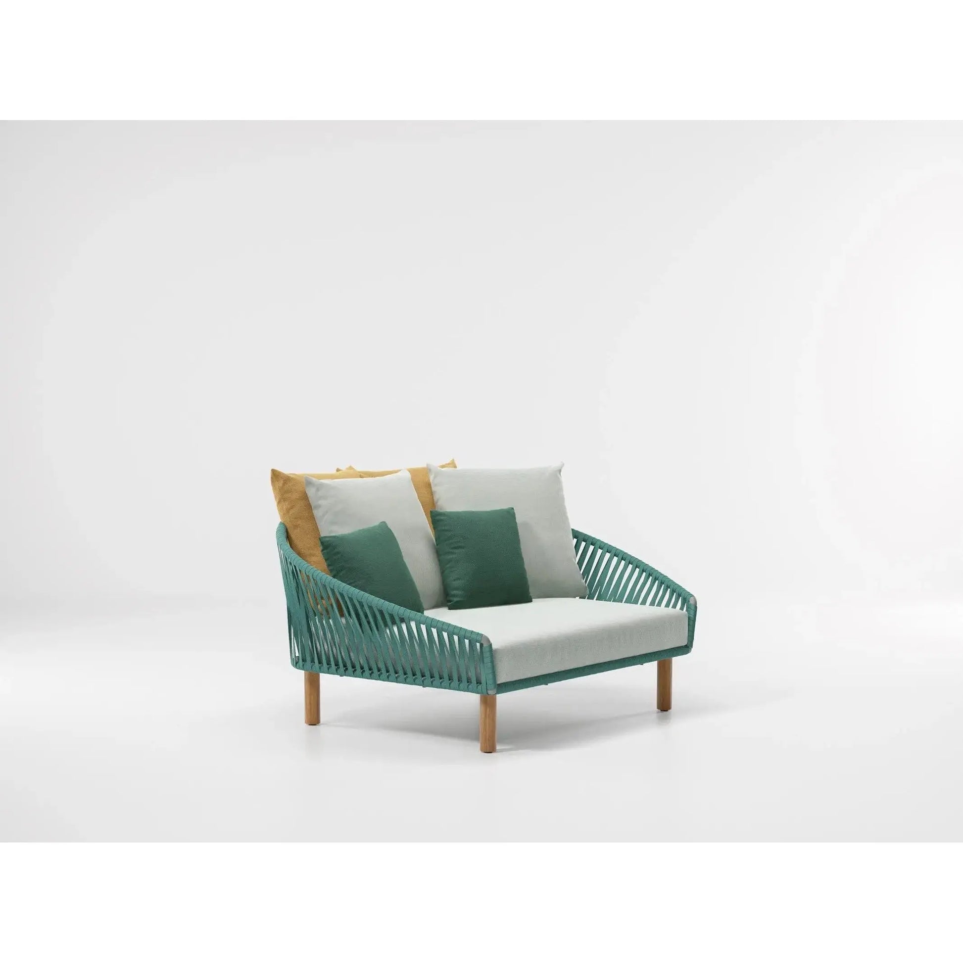 Bitta - Daybed teak legs | Kettal | JANGEORGe Interior Design