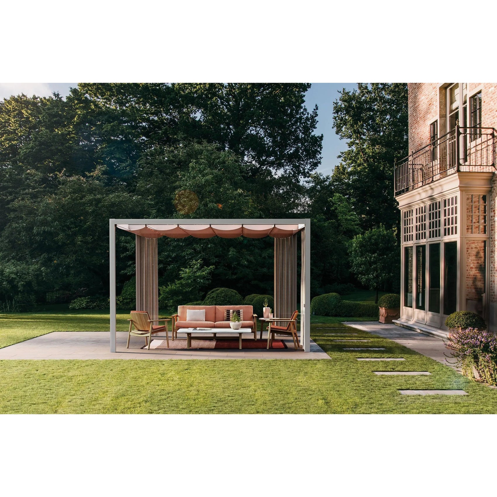 Pavilion L | Kettal | JANGEORGe Interior Design