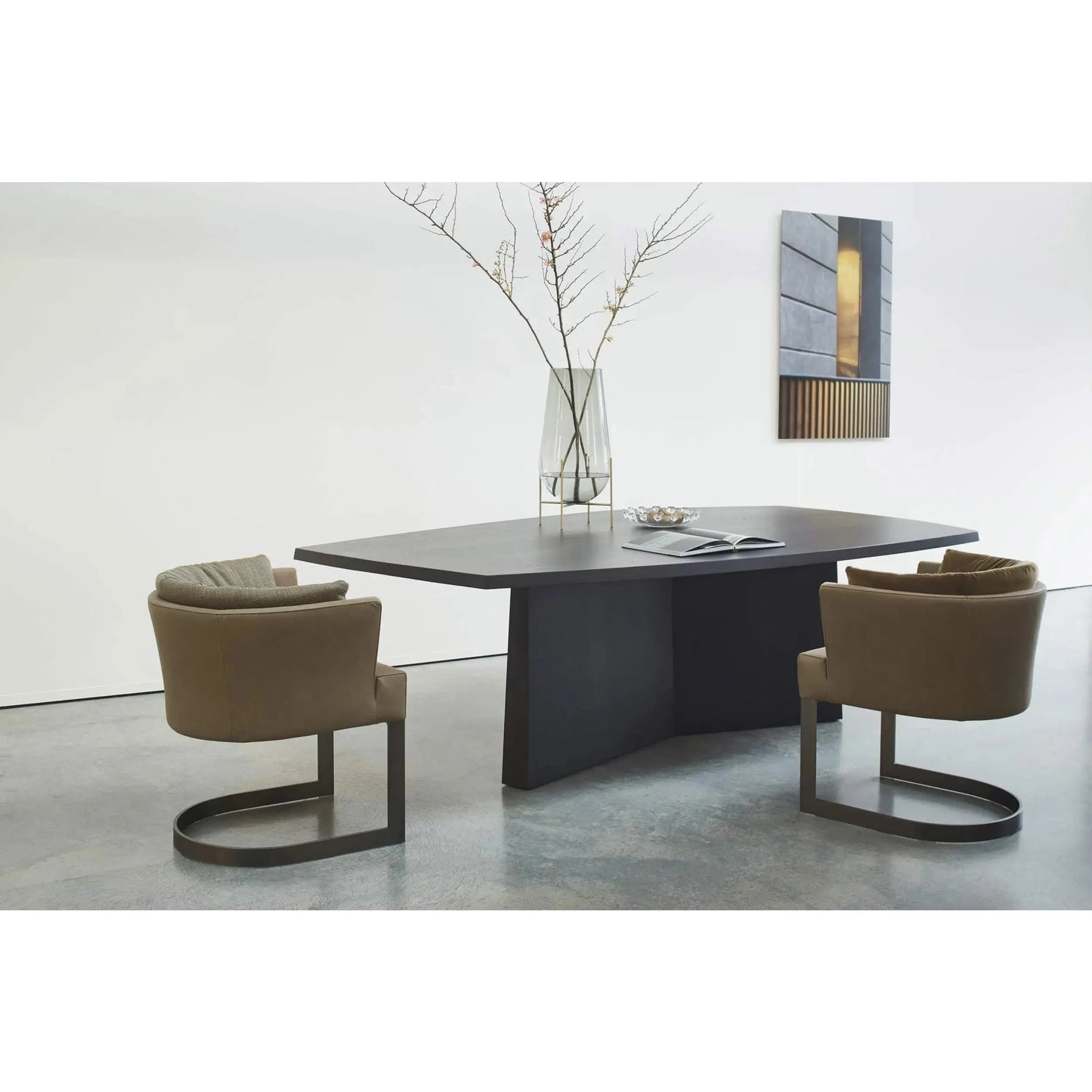 Converse - Dining Table | Linteloo | JANGEORGe Interior Design