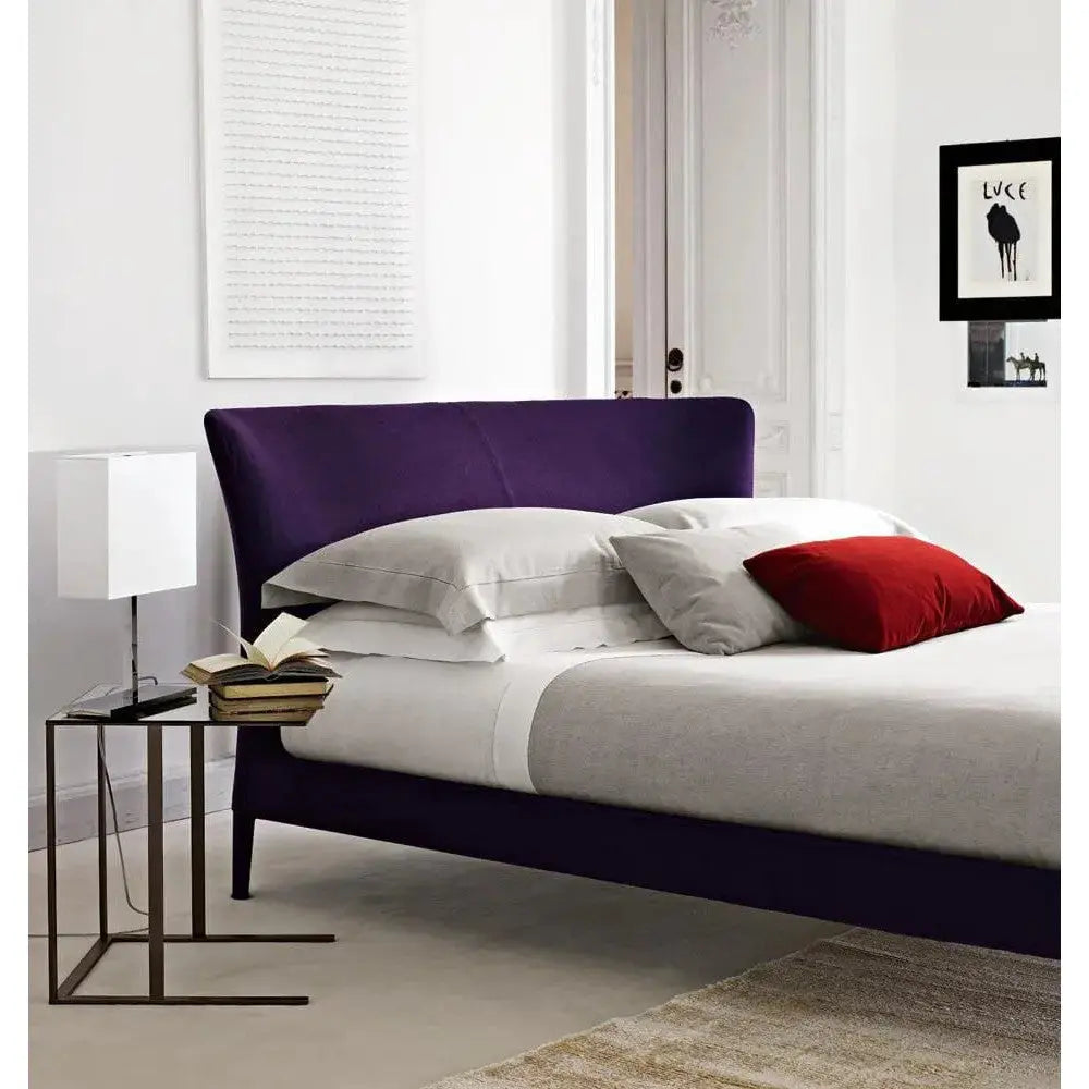 Febo Bed | Maxalto | JANGEORGe Interior Design