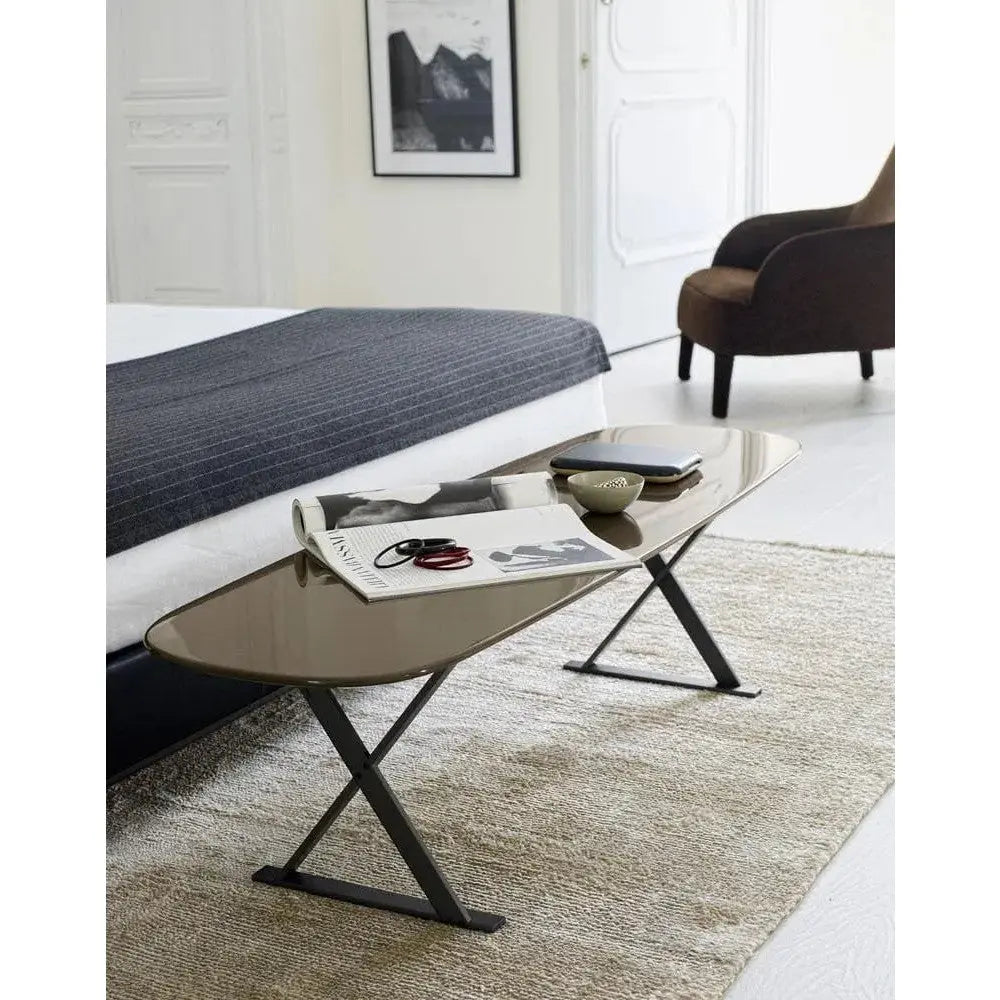 Pathos Small Table | Maxalto | JANGEORGe Interior Design