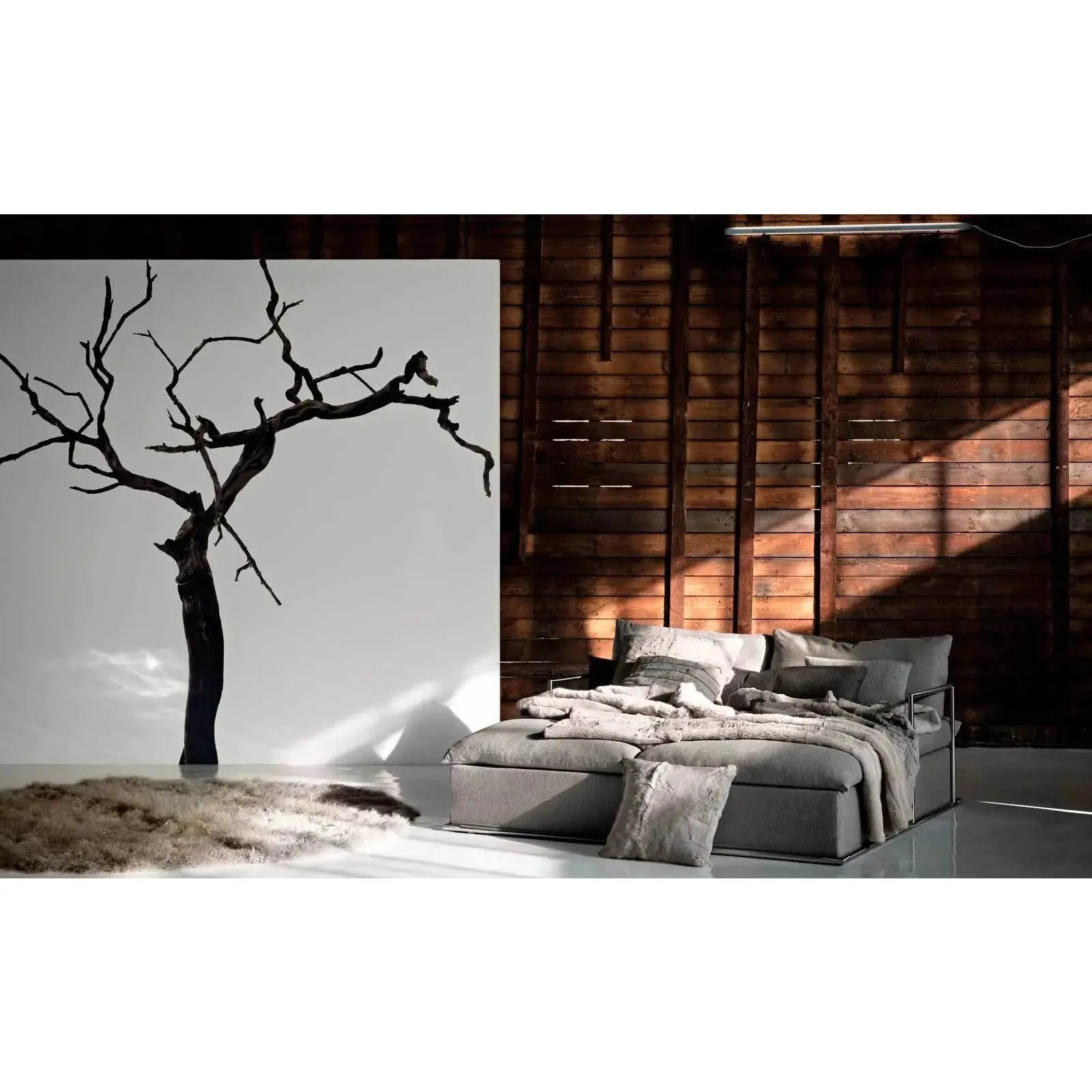 Maxim Pillow | Ivano Redaelli | JANGEORGe Interior Design