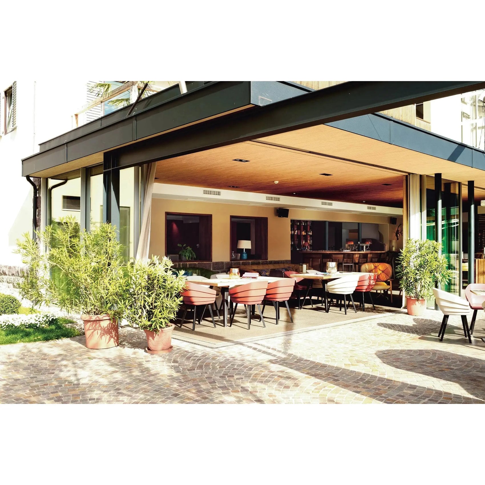 Rift Chair | Moroso | JANGEORGe Interior Design