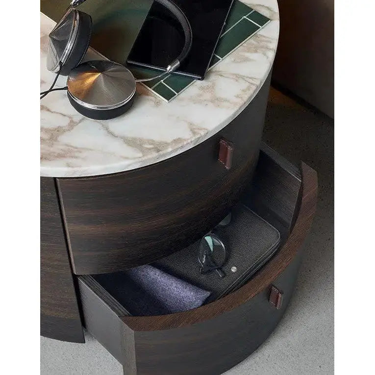 Onda Night table with two drawers and handle in hide | Poliform | JANGEORGe Interior Design