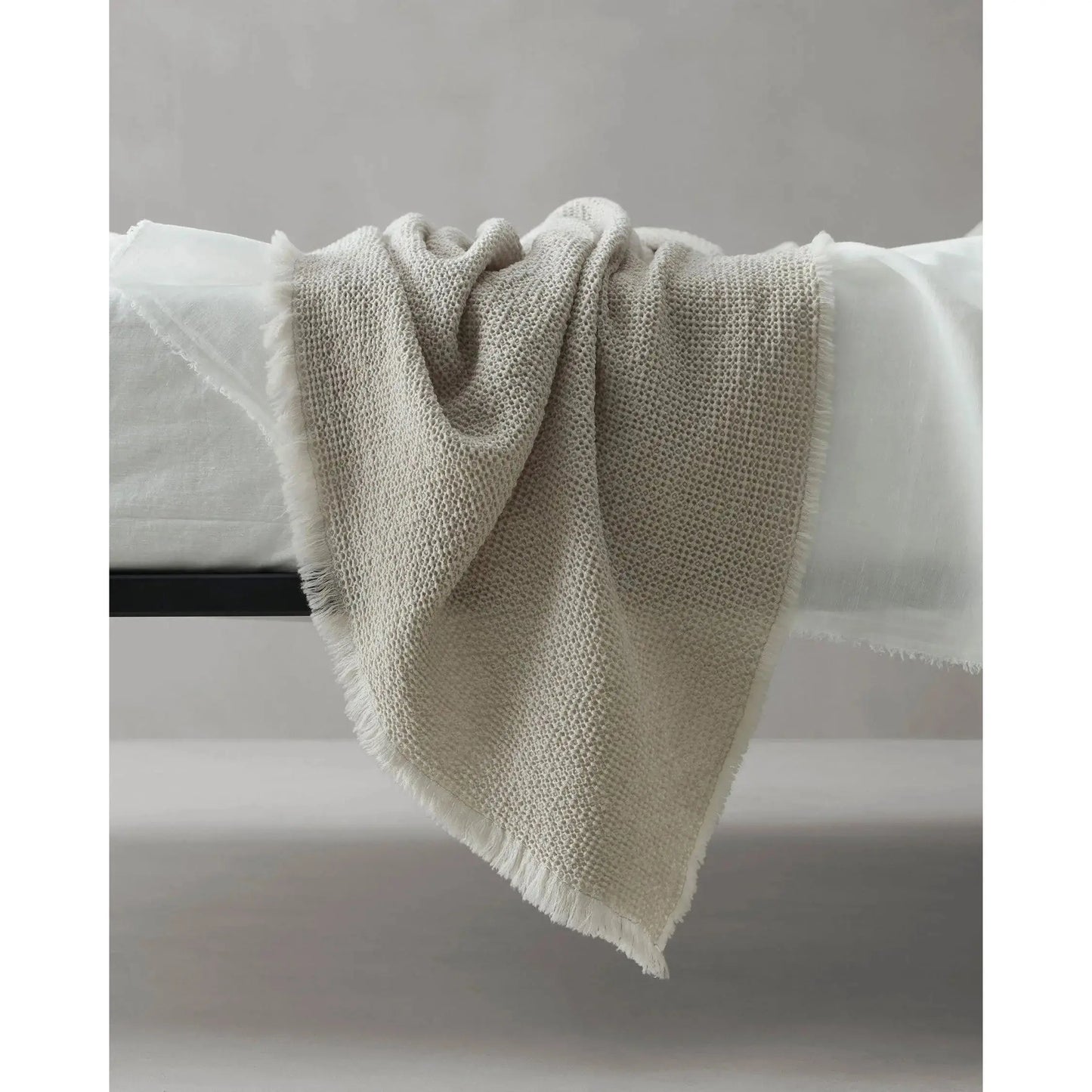 Nid Plaid | Society | JANGEORGe Interior Design