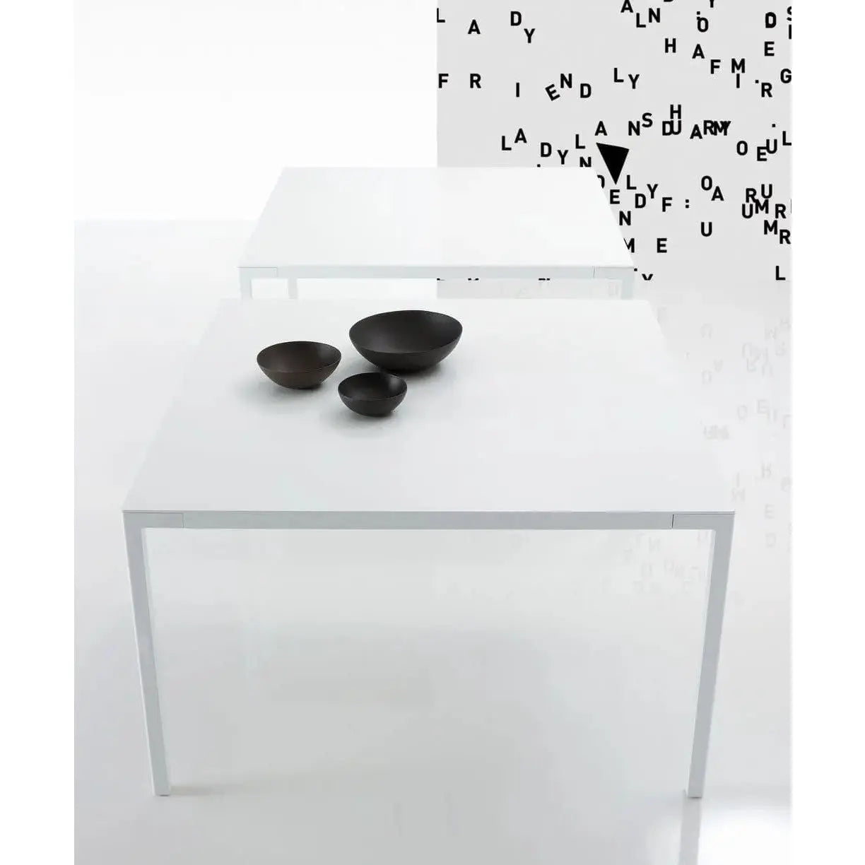Trevi - Dining Table | Poliform | JANGEORGe Interior Design