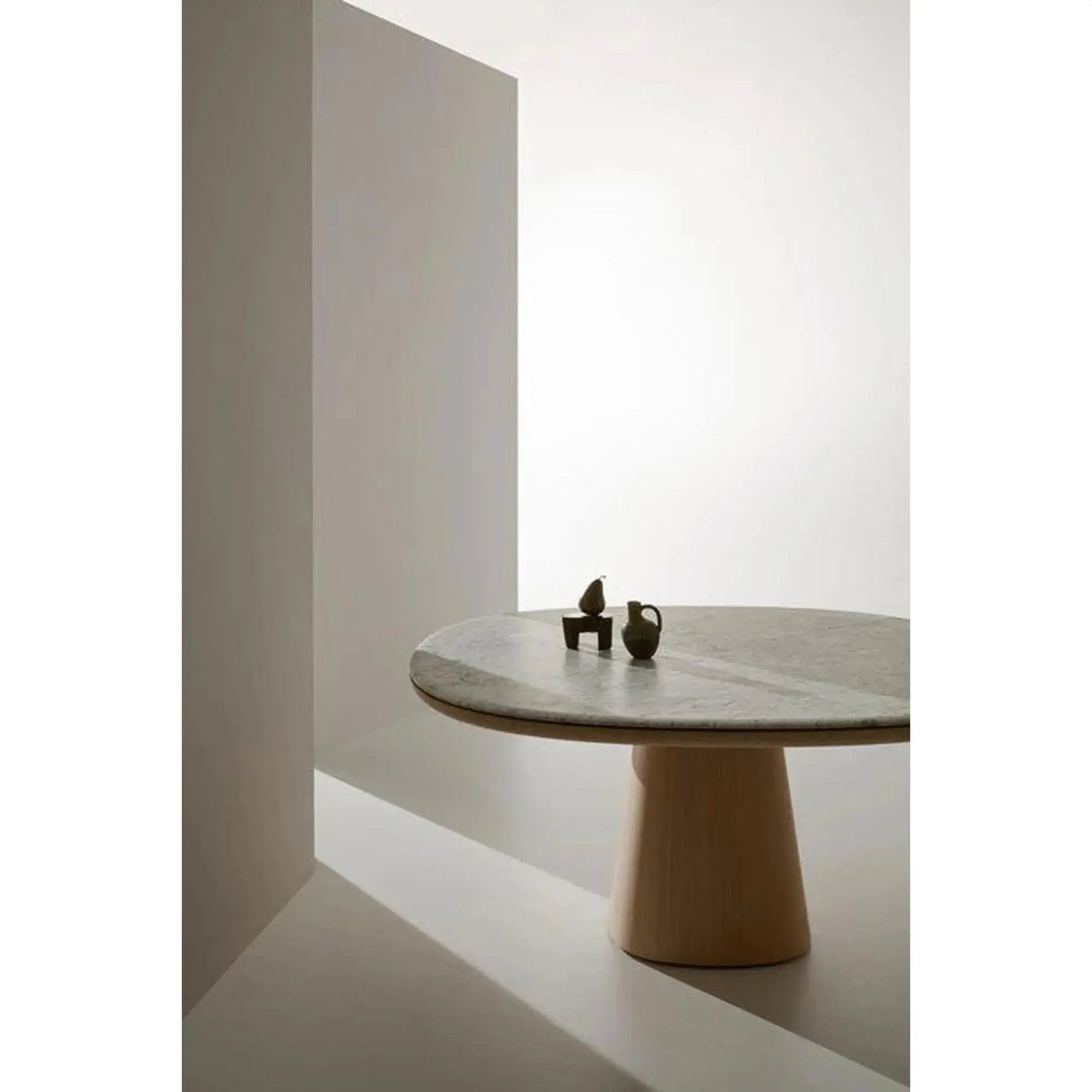 JANGEORGe Interiors & Furniture B&B Italia Allure O Dining Table