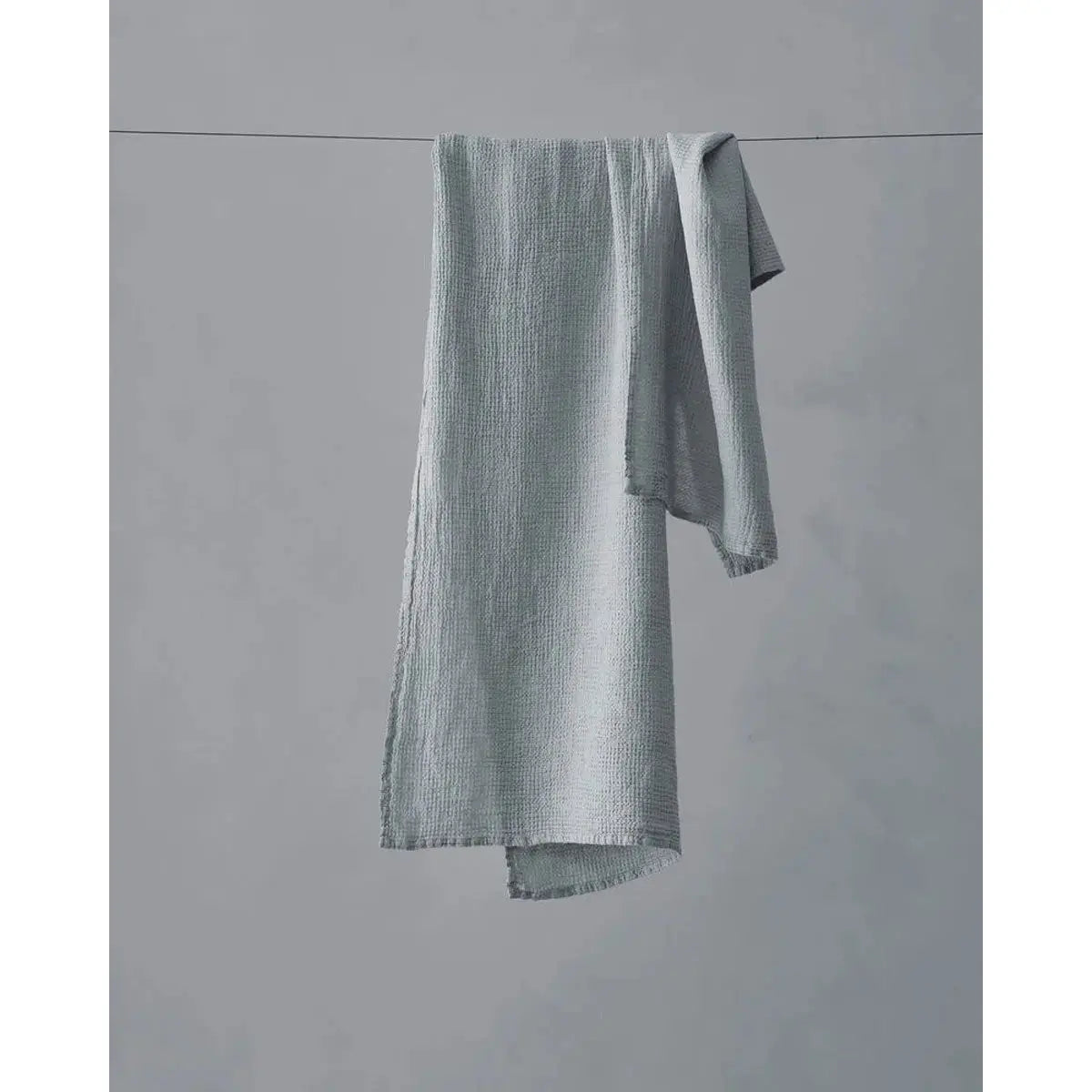 JANGEORGe Interiors & Furniture Society Limonta Lipe Towel Set Perla