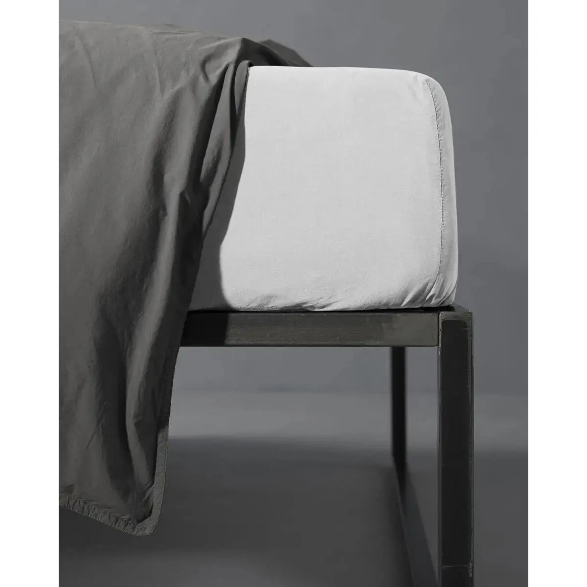 JANGEORGe Interiors & Furniture Society Limonta Nite Fitted Sheet Bianco