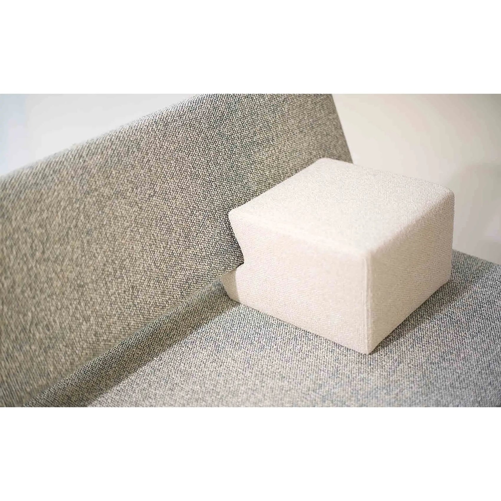 JANGEORGe Interiors & Furniture Spectrum Design BR 02 Sofa Bed