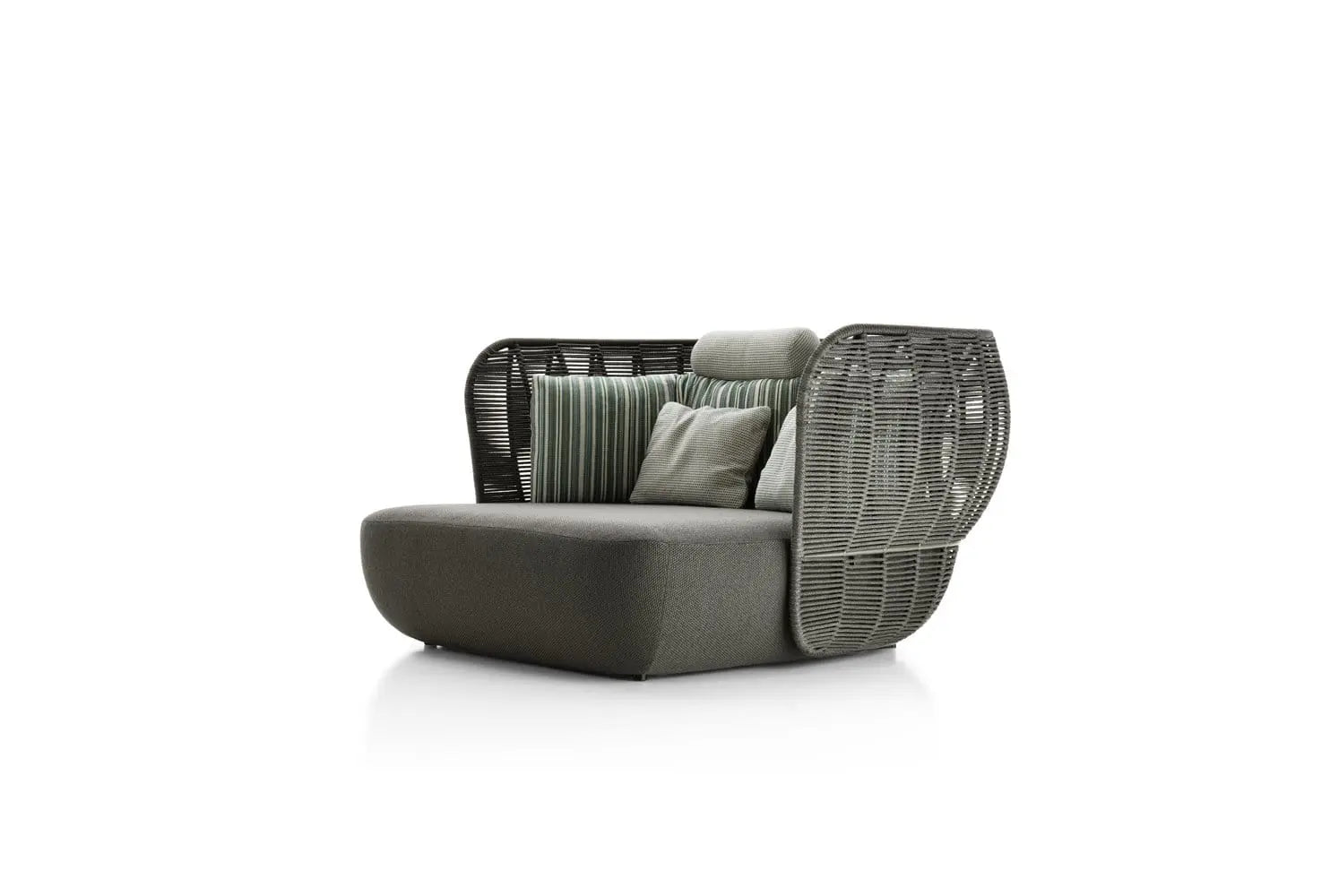Bay Outdoor Sofa | B&B Italia | JANGEORGe Interior Design