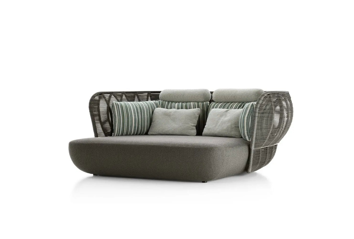 Bay Outdoor Sofa | B&B Italia | JANGEORGe Interior Design
