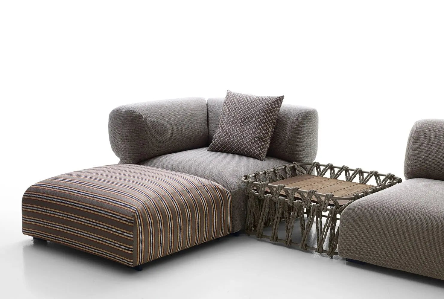 Butterfly Sofa | B&B Italia | JANGEORGe Interior Design