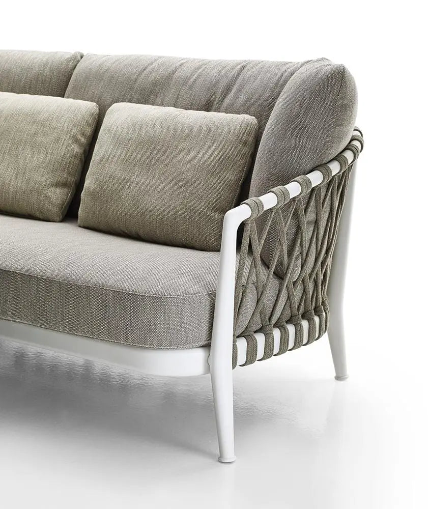 Erica Sofa | B&B Italia | JANGEORGe Interior Design