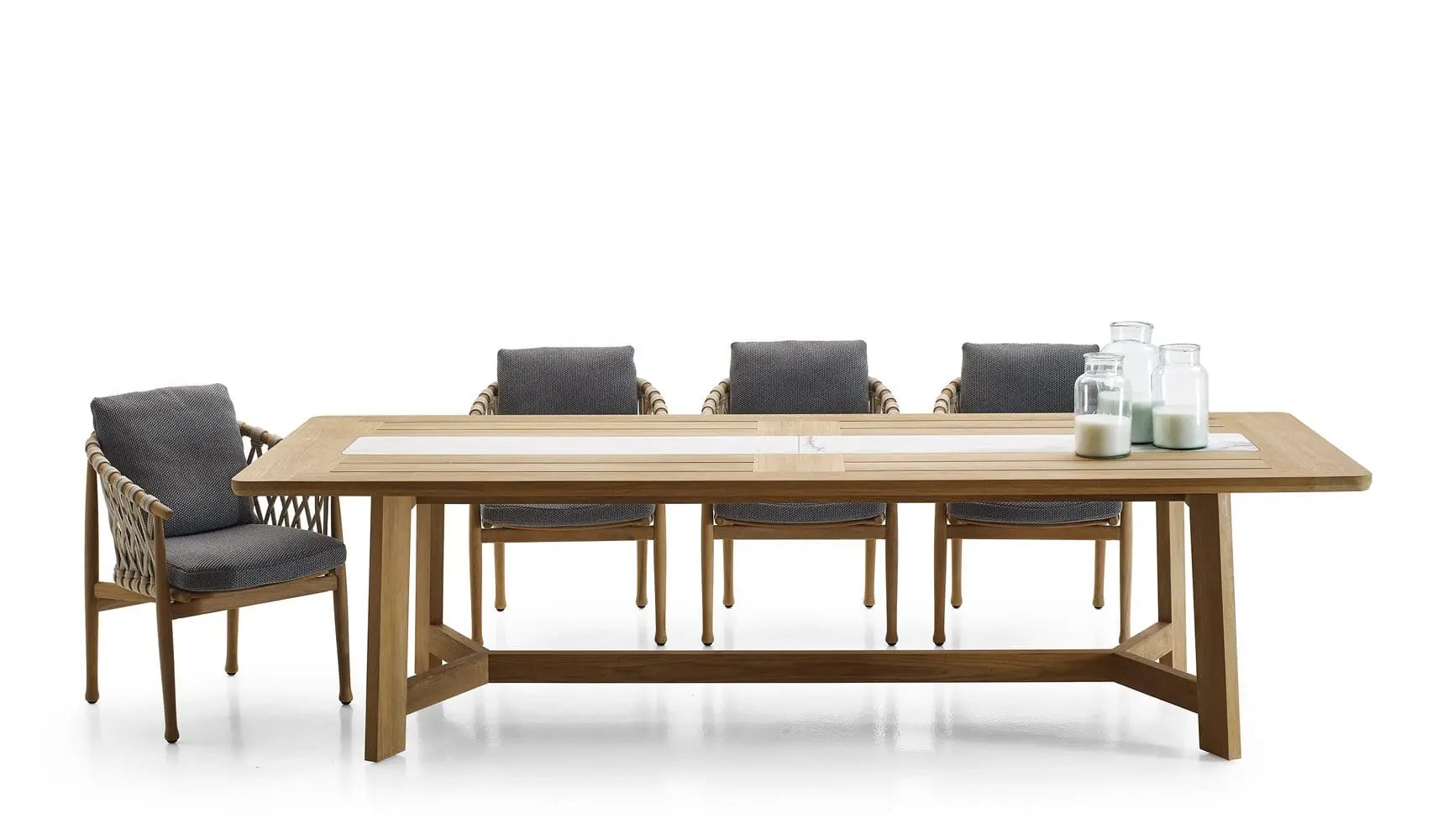 Ginestra Chair | B&B Italia | JANGEORGe Interior Design