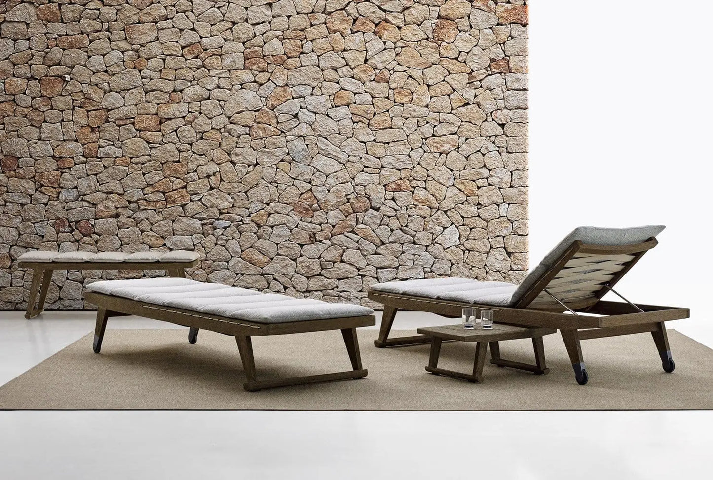 Gio Chaise Longue | B&B Italia | JANGEORGe Interior Design