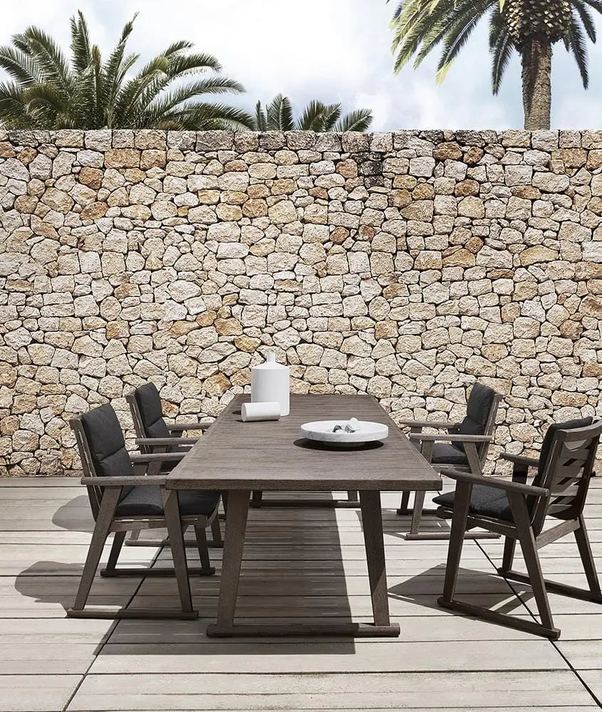 Gio Table | B&B Italia | JANGEORGe Interior Design