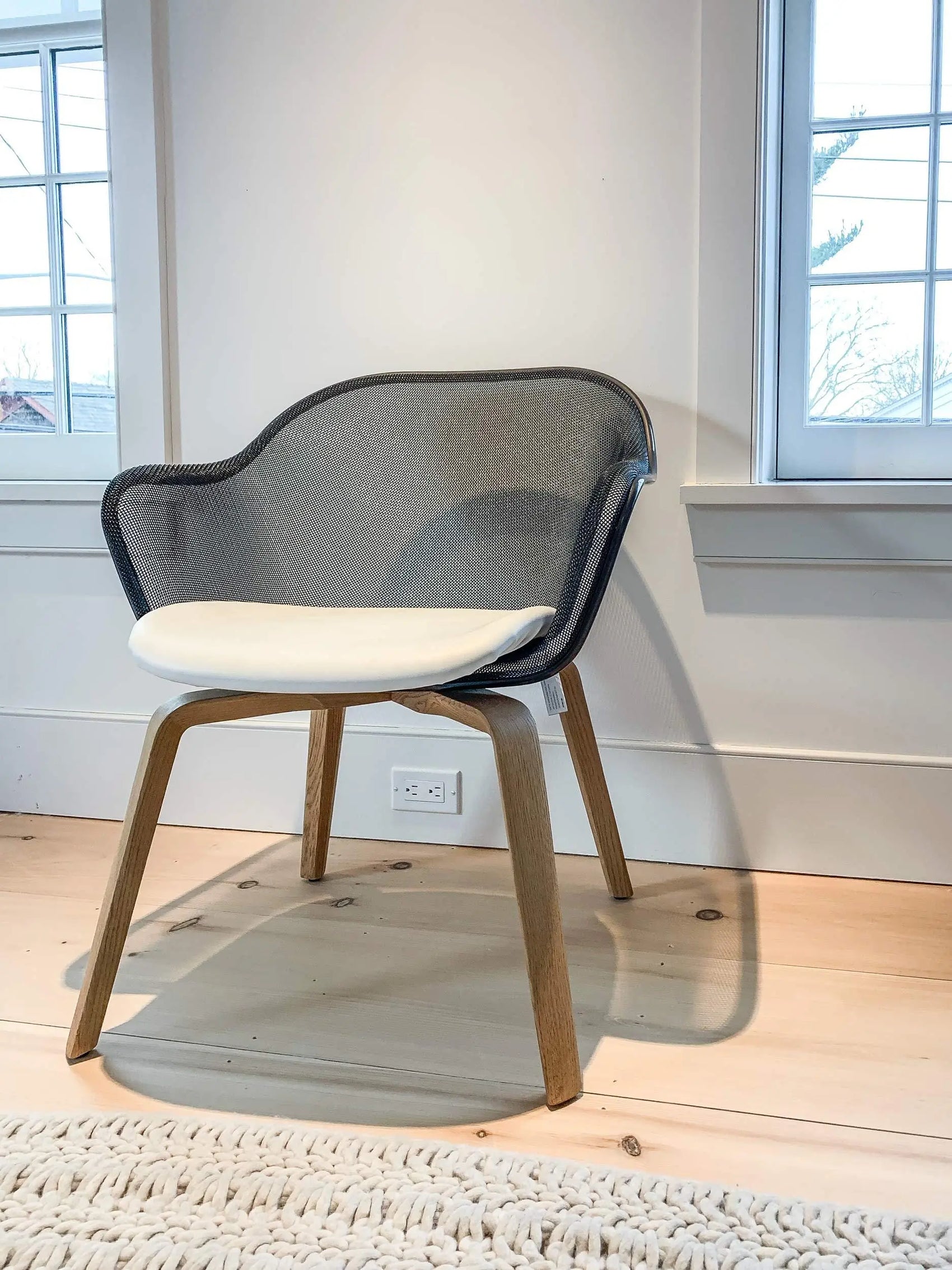 SALE - B&B Iuta '14 (IU4L_C) | Floor Model | B&B Italia | JANGEORGe Interiors & Furniture