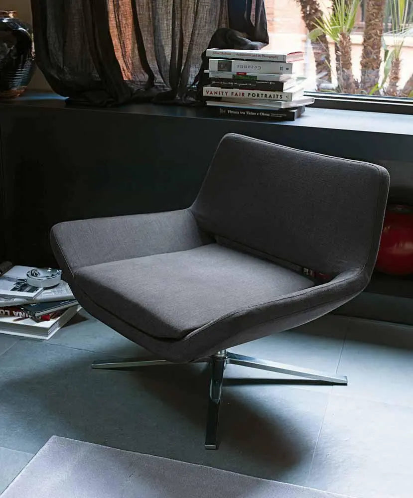 Metropolitan Armchair | B&B Italia | JANGEORGe Interior Design
