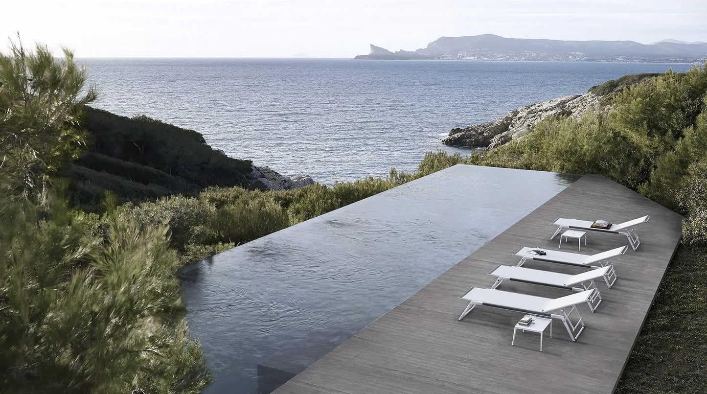Mirto Outdoor Chaise Longue | B&B Italia | JANGEORGe Interior Design