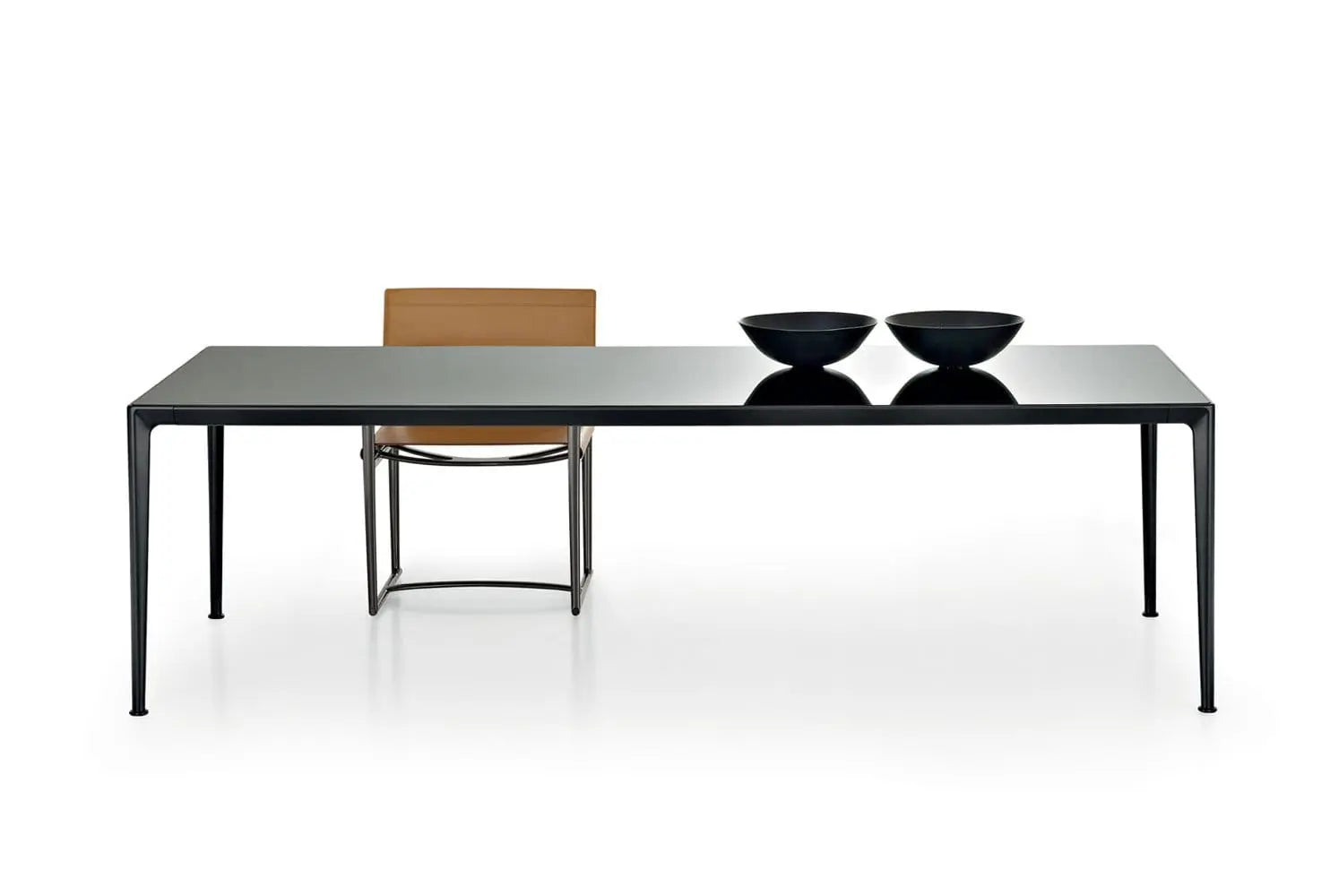Mirto Indoor Table | B&B Italia | JANGEORGe Interior Design