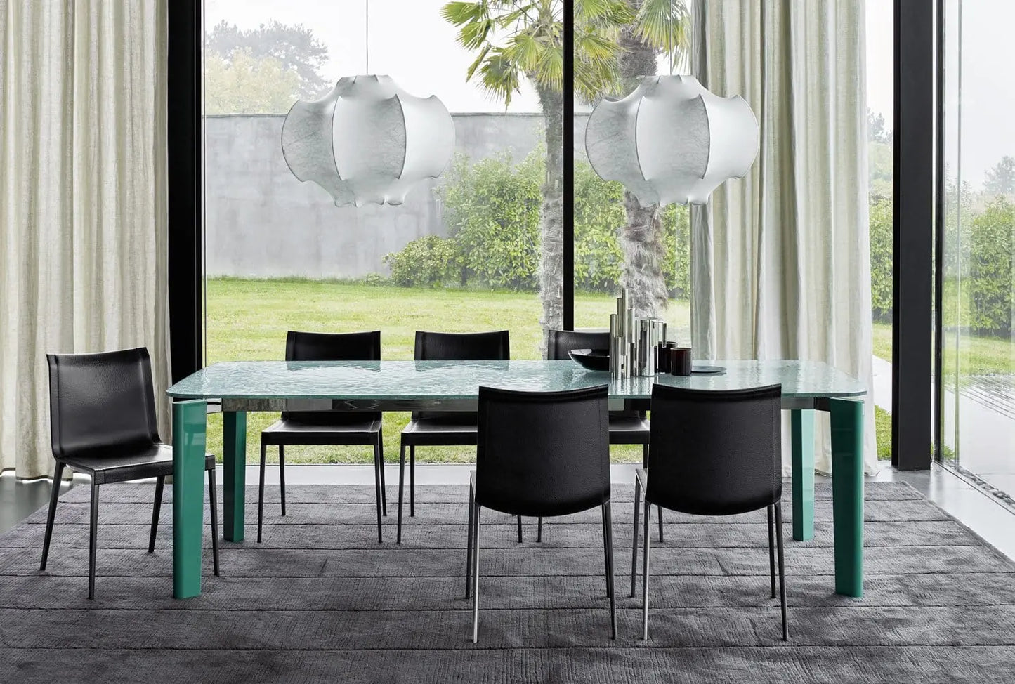 Oskar Table | B&B Italia | JANGEORGe Interior Design