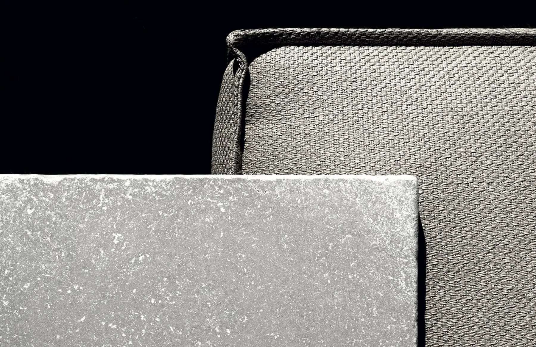 Oh, it rains! Sofa | B&B Italia | JANGEORGe Interior Design