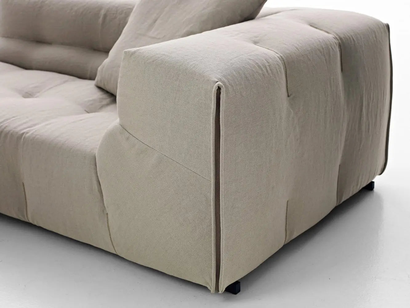 Tufty-Too Sofa | B&B Italia | JANGEORGe Interior Design