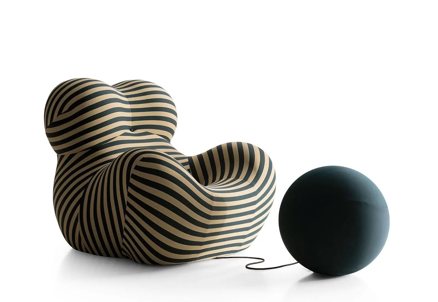Up 50 Armchair | B&B Italia | JANGEORGe Interior Design